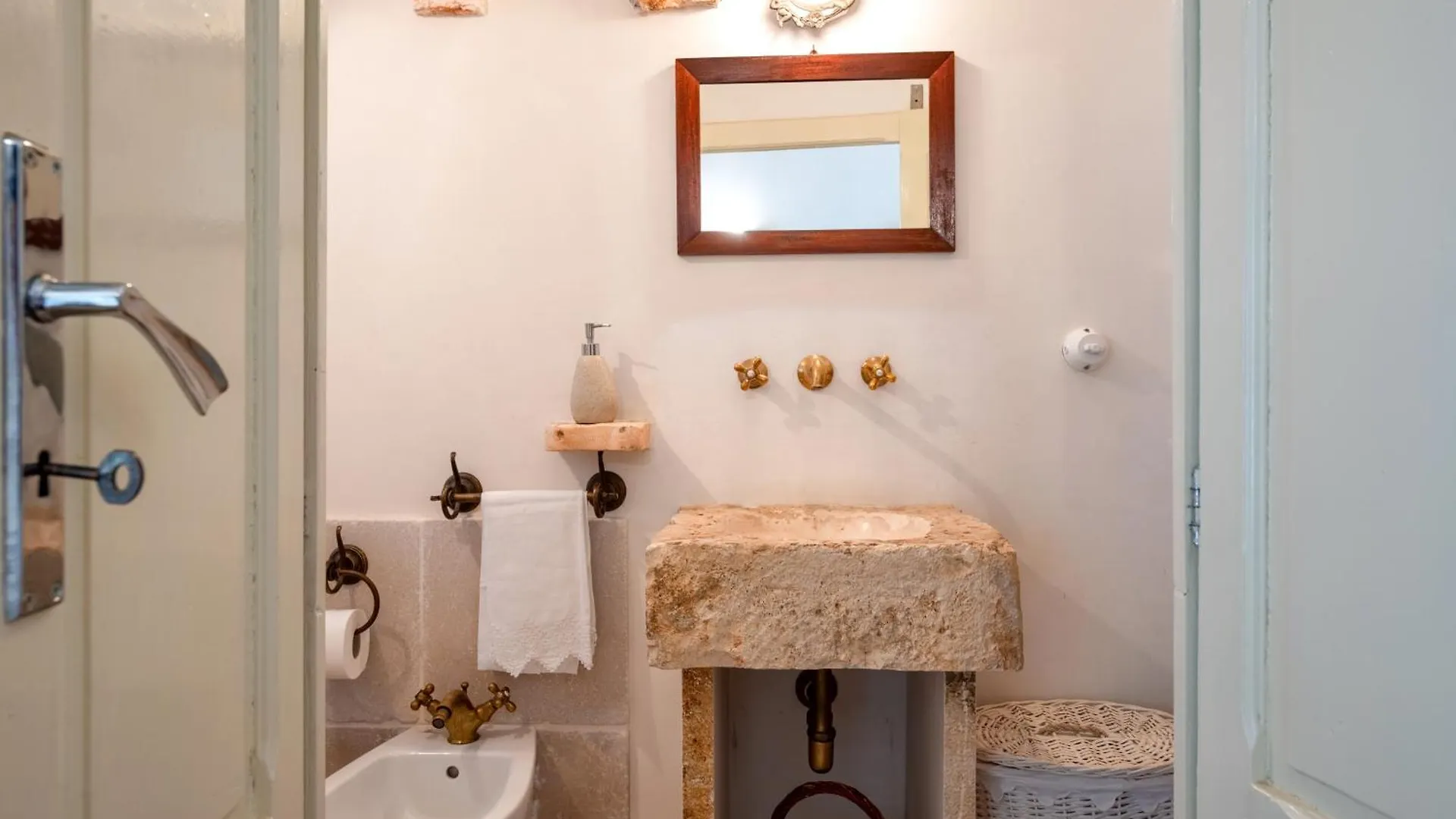 Dimora Vento Antico By Il Pumo Di Puglia Apartment Rome